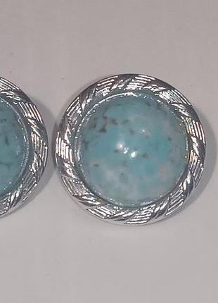 Клипсы бижутерия.