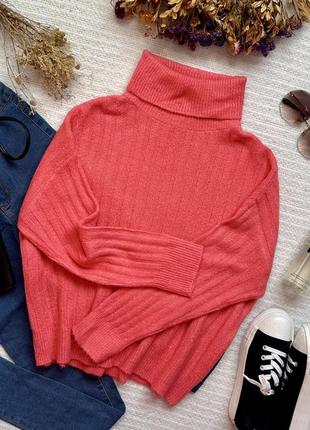 Тепла яскрава подовжена кофта светр гольф оверсайз в широкий рубчик рожевого кольору