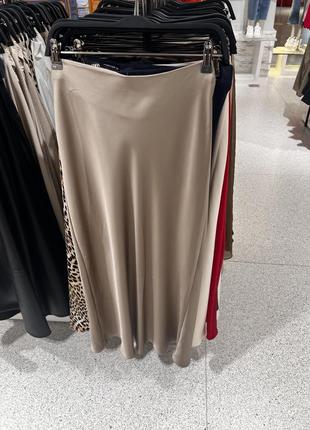 Сатинова атласна спідниця zara
