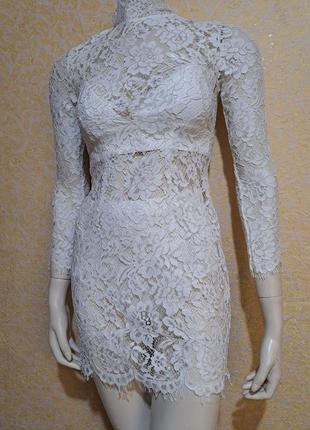 Мереживна сукня