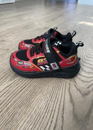 Шикарні кросівки skechers 24р на хлопчика стан нових