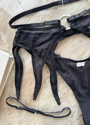 Комплект белья с гартерами7 фото