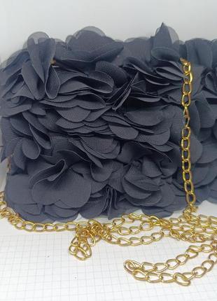 Каркасная сумочка с бантиками, рюшами. новая.