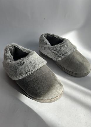 Женские новые тапочки от primark