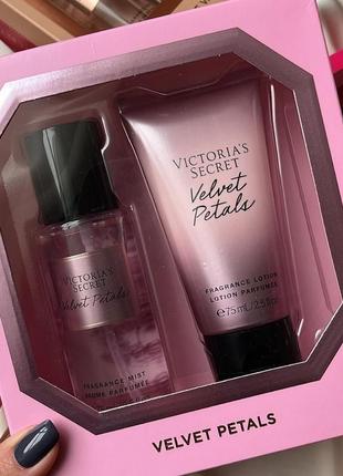 Подарунковий набір velvet petals mini | victoria’s secret