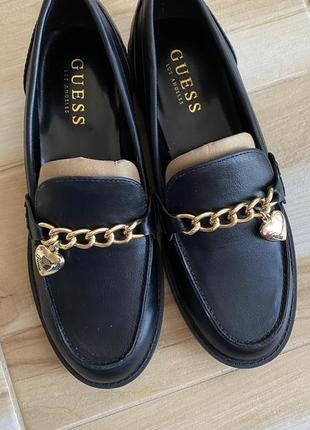 Лофери guess
