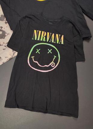 Черная футболка nirvana