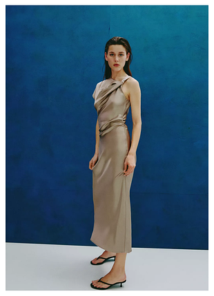 Платье со сборками zara