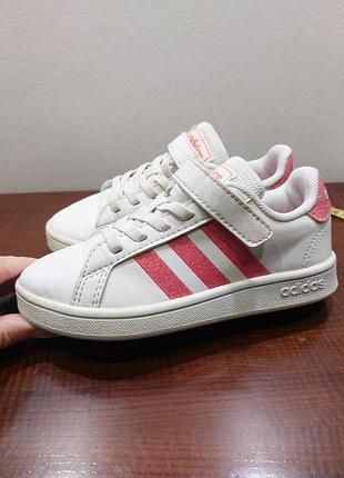 Оригінал, кросівки adidas, розмір 28