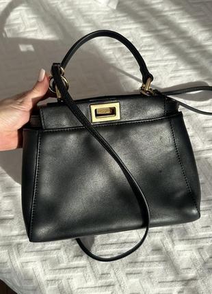 Сумка оригинал fendi peekaboo