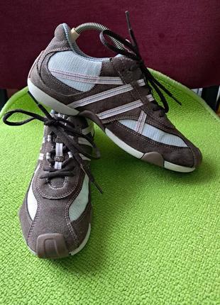 Кроссовки 40р geox кожа