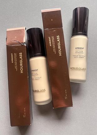 Тональна основа hourglass ambient soft glow liquid foundation відтінок 3 і 58 фото