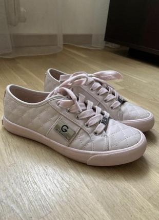 Кеди guess