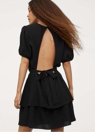 Платье h&m divided черное с открытой спиной красивое короткое