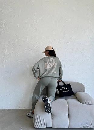 Спортивный костюм3 фото
