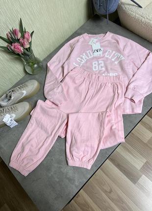 Класний спортивний костюм zara на весну