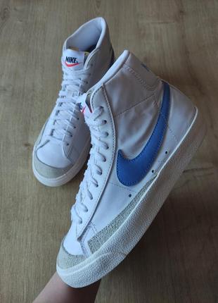 Фирменные женские кожаные кроссовки nike, оригинал, модель 2020 года, р.38