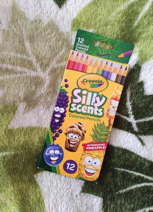 Набір кольорових олівців crayola usa silly scene з ароматами фруктів і не тільки. ну дуже класні .