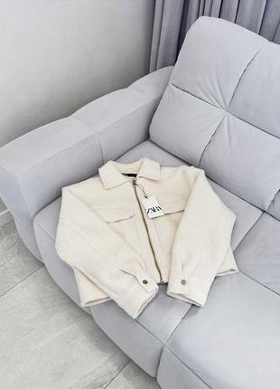 Куртка від zara