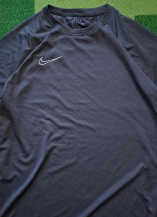 Оригинальная футболка найк размер м nike спортивная футболка