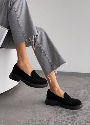 В наличии лоферы натур замш черные 23 24,5 25 26