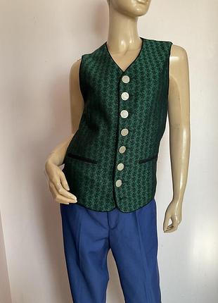 Жилет в австрійському стилі/ m- l/ brend alpin стан нового