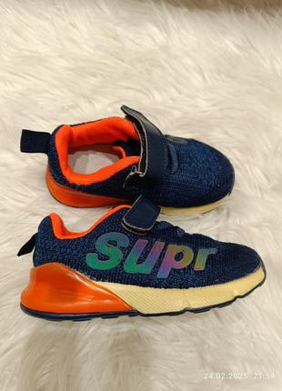 Кроссовки р24