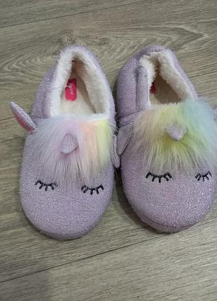 Кімнатні капчики для дівчинки 3