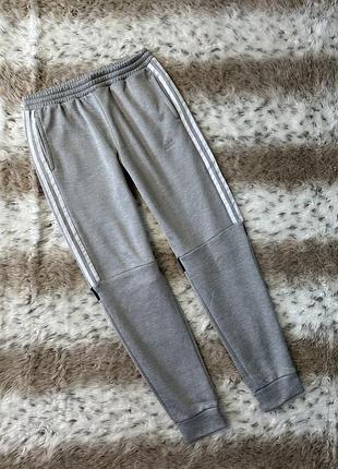 Оригінальні спортивні теплі штани adidas