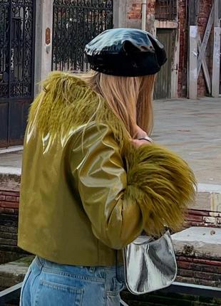 Кожаный лакированный берет asos искусственная кожа черный