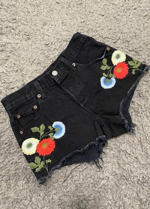 Шорты женские джинсовые levis 501 оригинал вышитые цветы