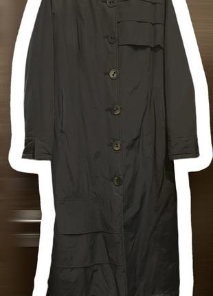 Жіноче пальто спортивного стилю чорне