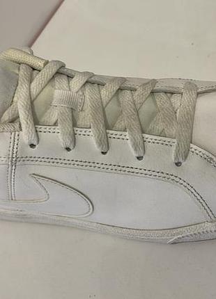 Nike 2