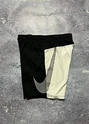 Nike big swoosh шорты