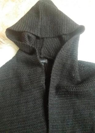 Черный плотный кардиган с капюшоном и карманами4 фото