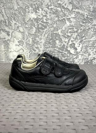 Clarks кроссовки 25 размер детские кожаные черные оригинал
