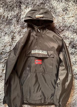 Продам анорак Avenger