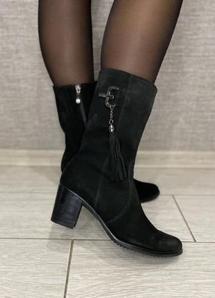 Замшевые сапоги