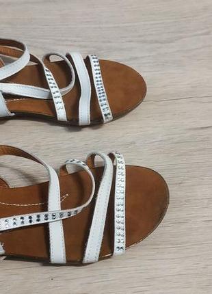 Шкіряні босоніжки 39