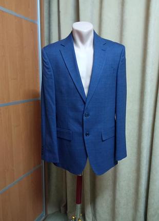 Мужской классический пиджак