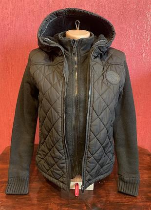 Крута куртка firetrap