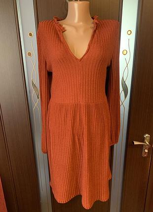 Чудова сукня zara