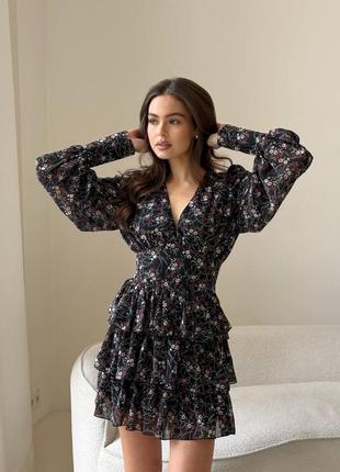 Шифоновое платье в принт с воланами