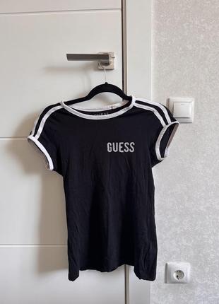 Футболка guess