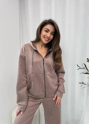 Женский замшевый костюм