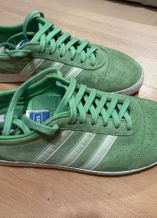 Adidas spezial