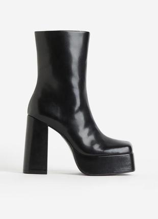 Брутальные деми бутсы на платформе platform boots h&m.