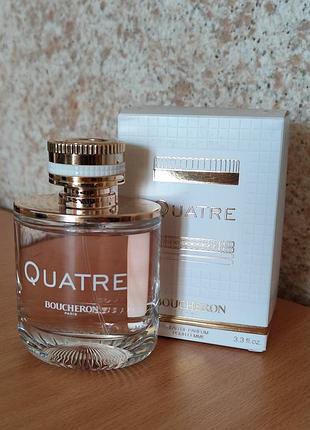 Boucheron quatre, розпивши оригінальної парфумерії