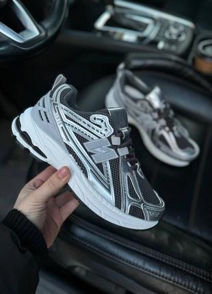 Кроссовки женские new balance