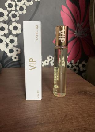 Парфюмированная женская вода carolina herrera 212 vip